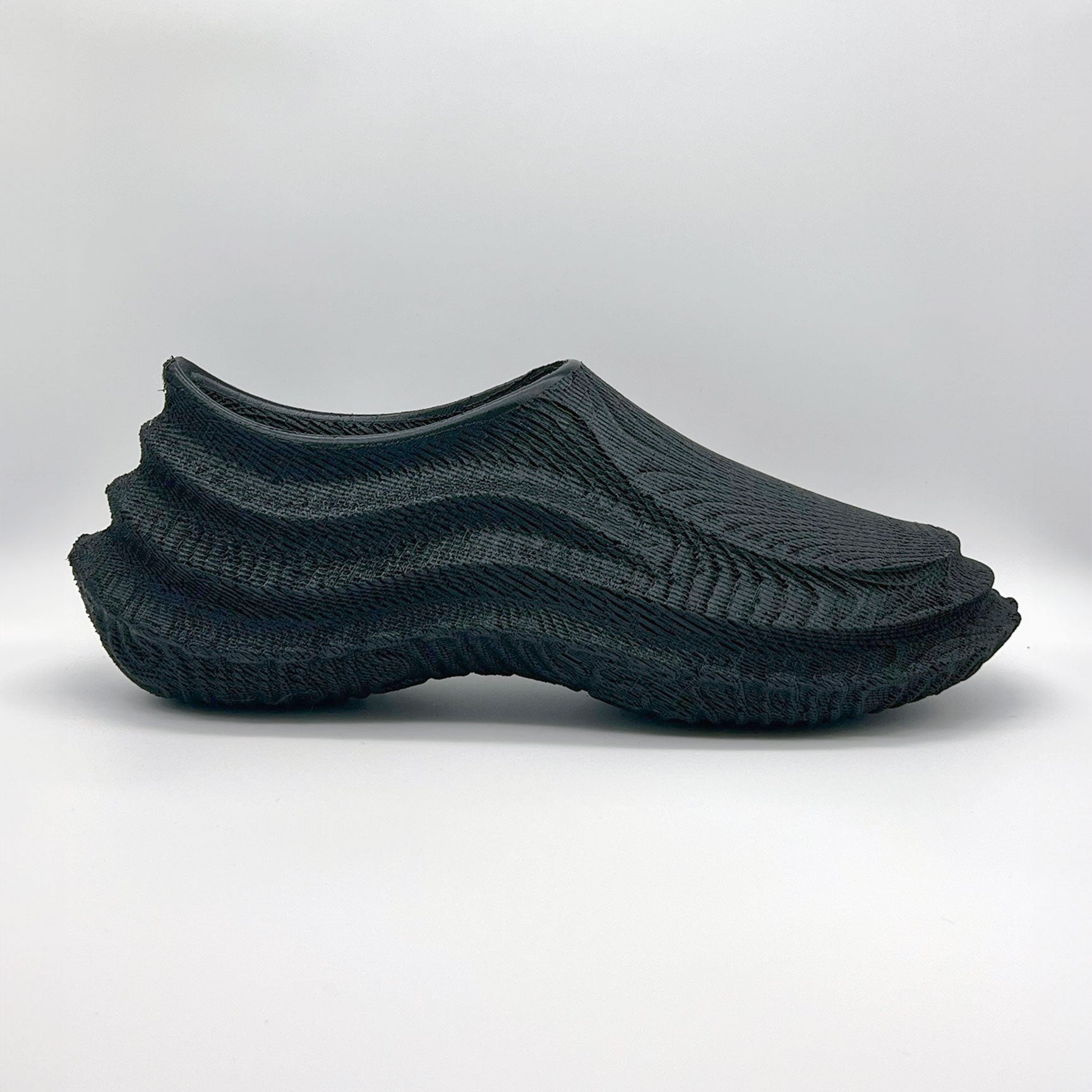 3D printed shoes techno graphite color on lateral view